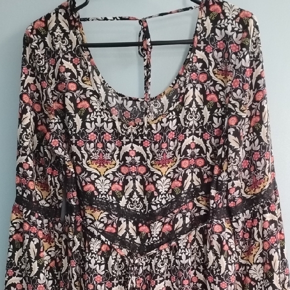 🌹 Band of Gypsies Black and Pink Floral Long Sleeve Midi Dress Size Large - Picture 4 of 6